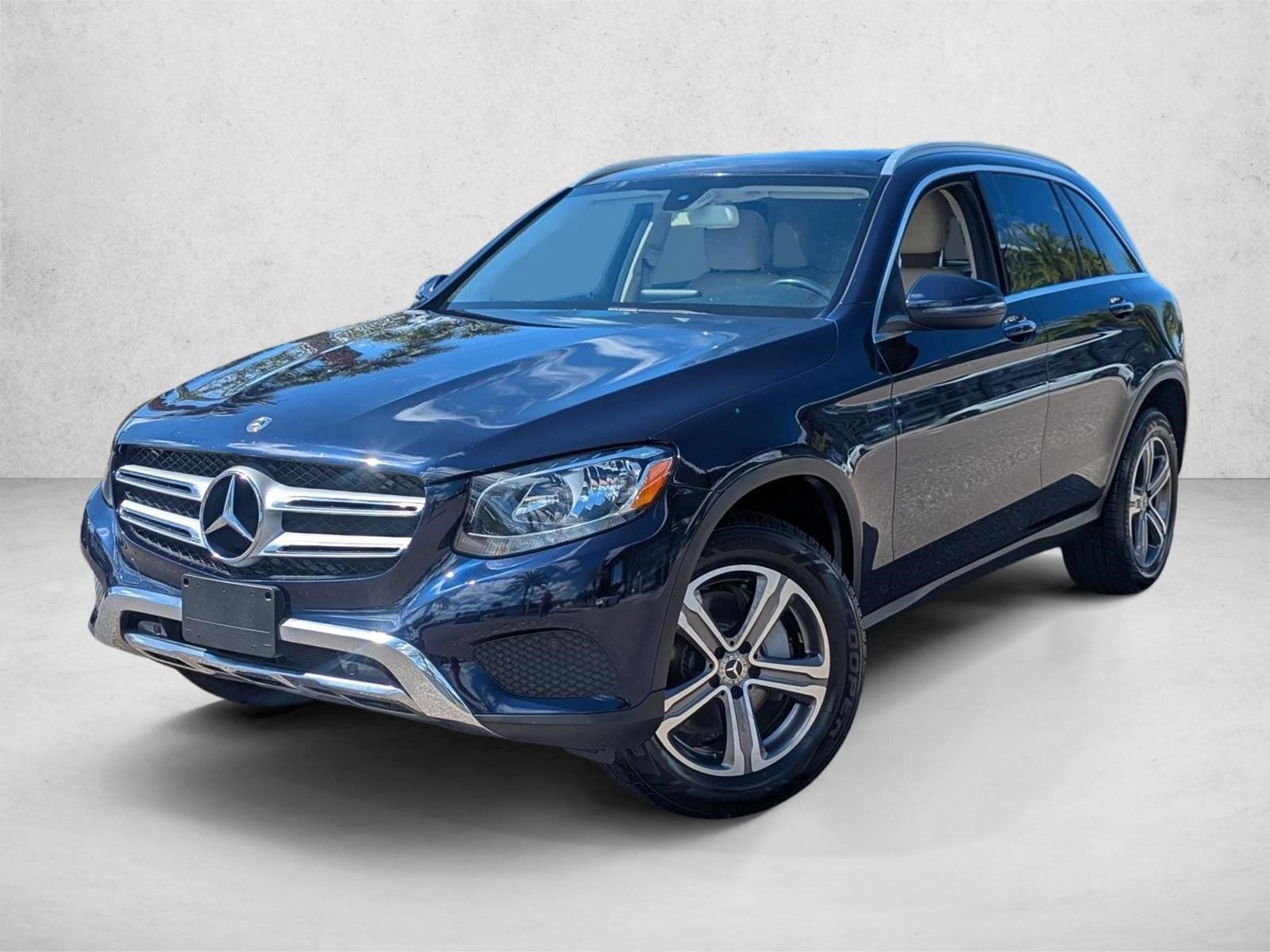2019 Mercedes-Benz GLC GLC300's photo