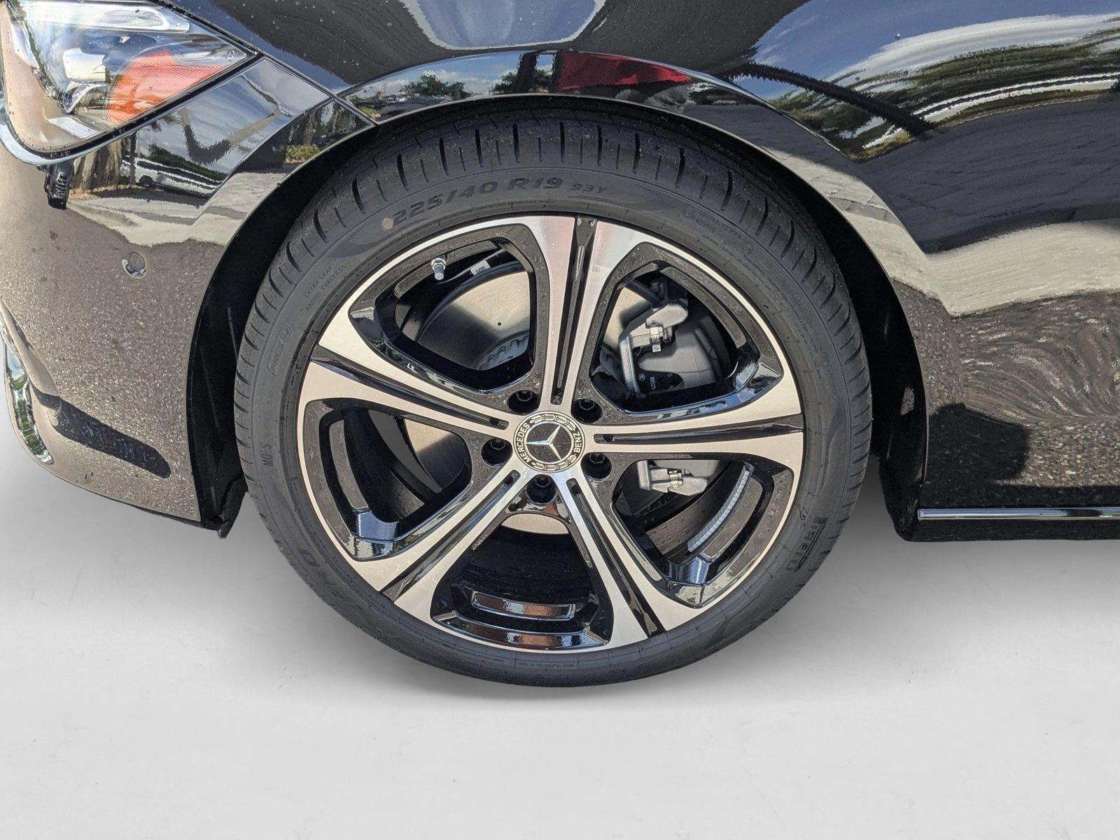 2025 Mercedes-Benz C-Class Sedan C 300 - Photo 16