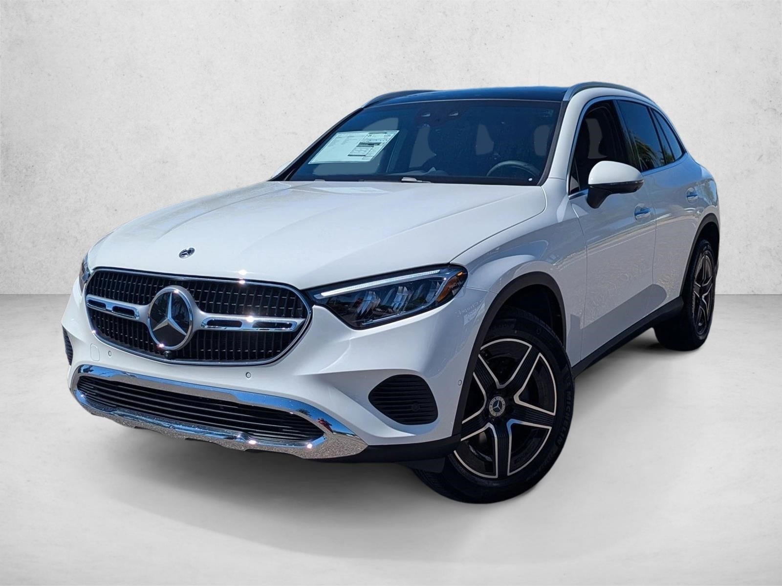 2026 Mercedes-Benz GLC Base's photo