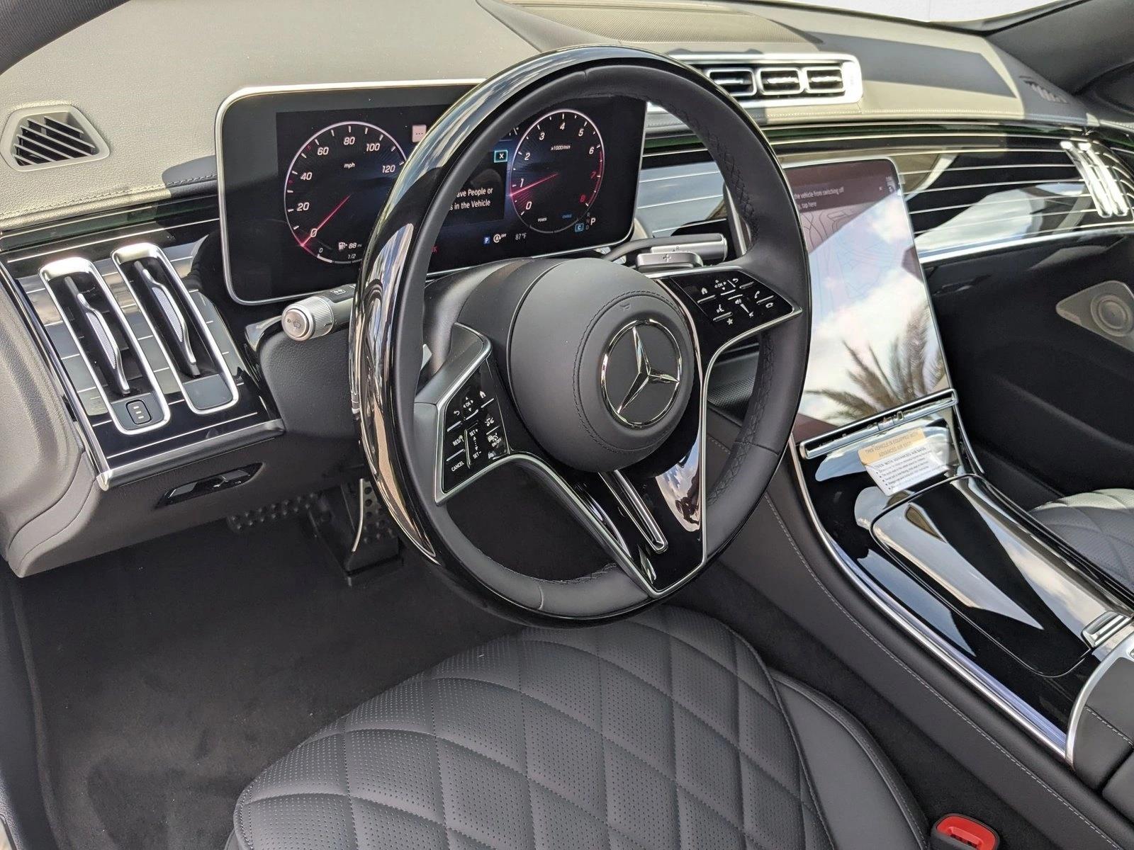 2026 Mercedes Benz S 580 4MATIC photo 3