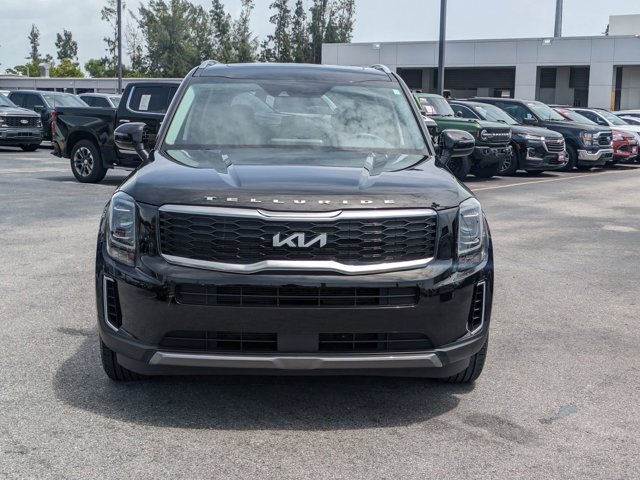 2022 Kia Telluride EX photo 2