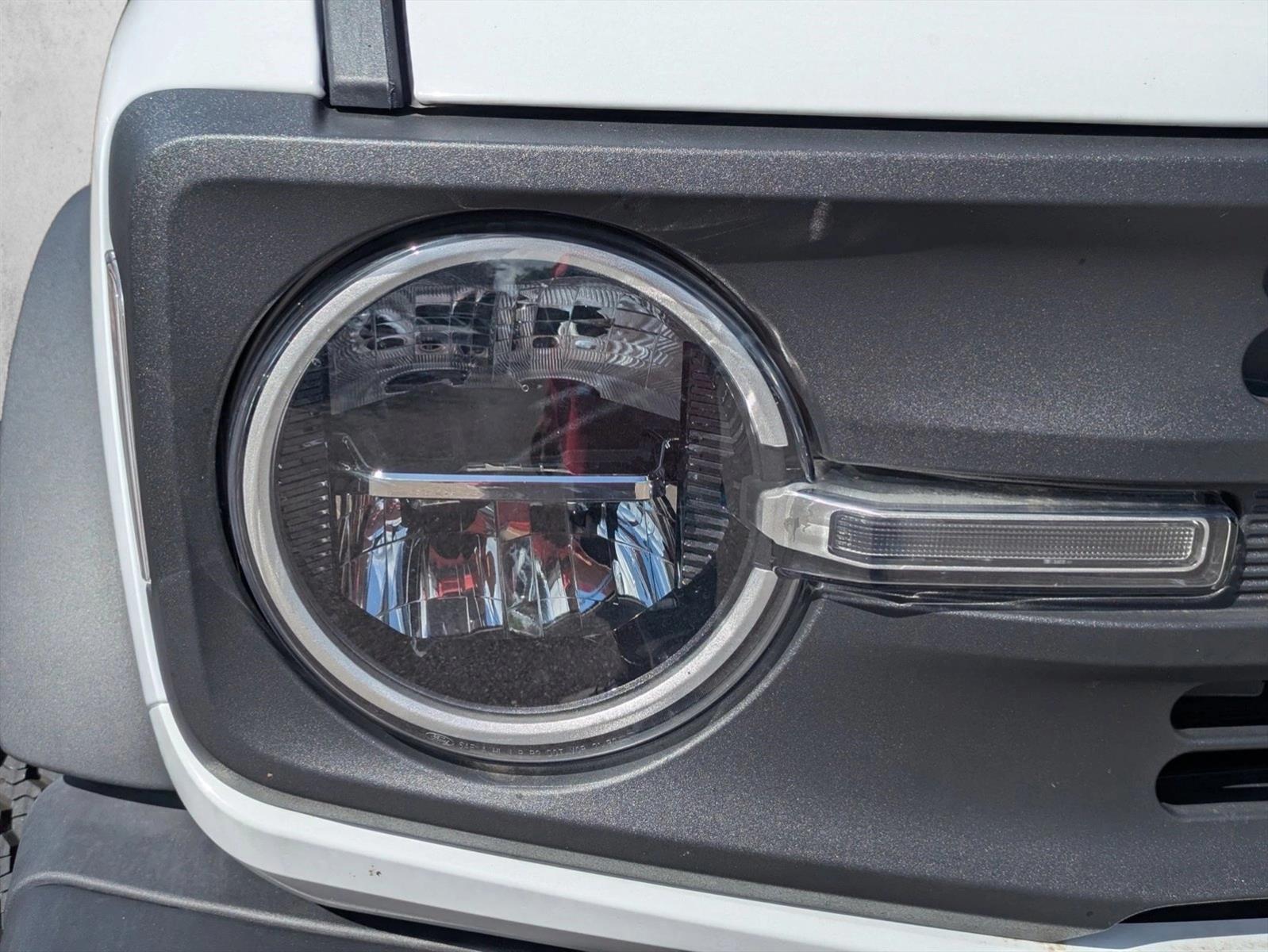 2024 Ford Bronco Black Diamond photo 4