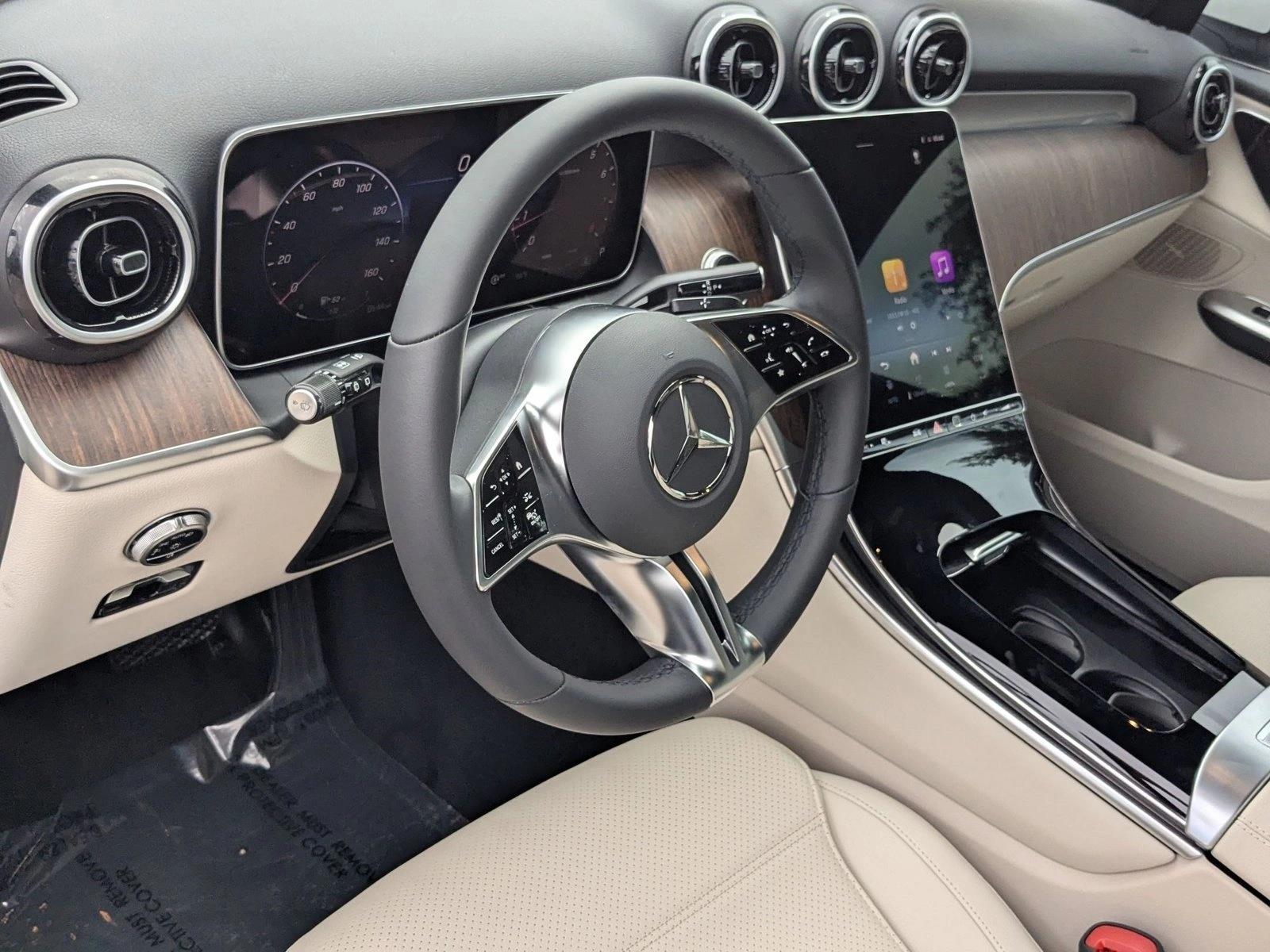 2026 Mercedes Benz GLC 300 4MATIC photo 3