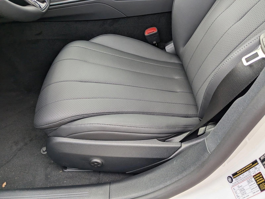 Certified 2025 Mercedes-Benz E-Class E 350 4MATIC Sedan