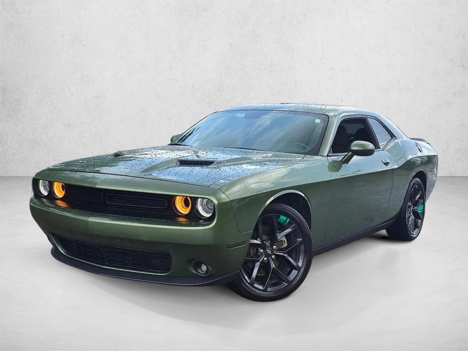 2022 Dodge Challenger SXT Auto's photo