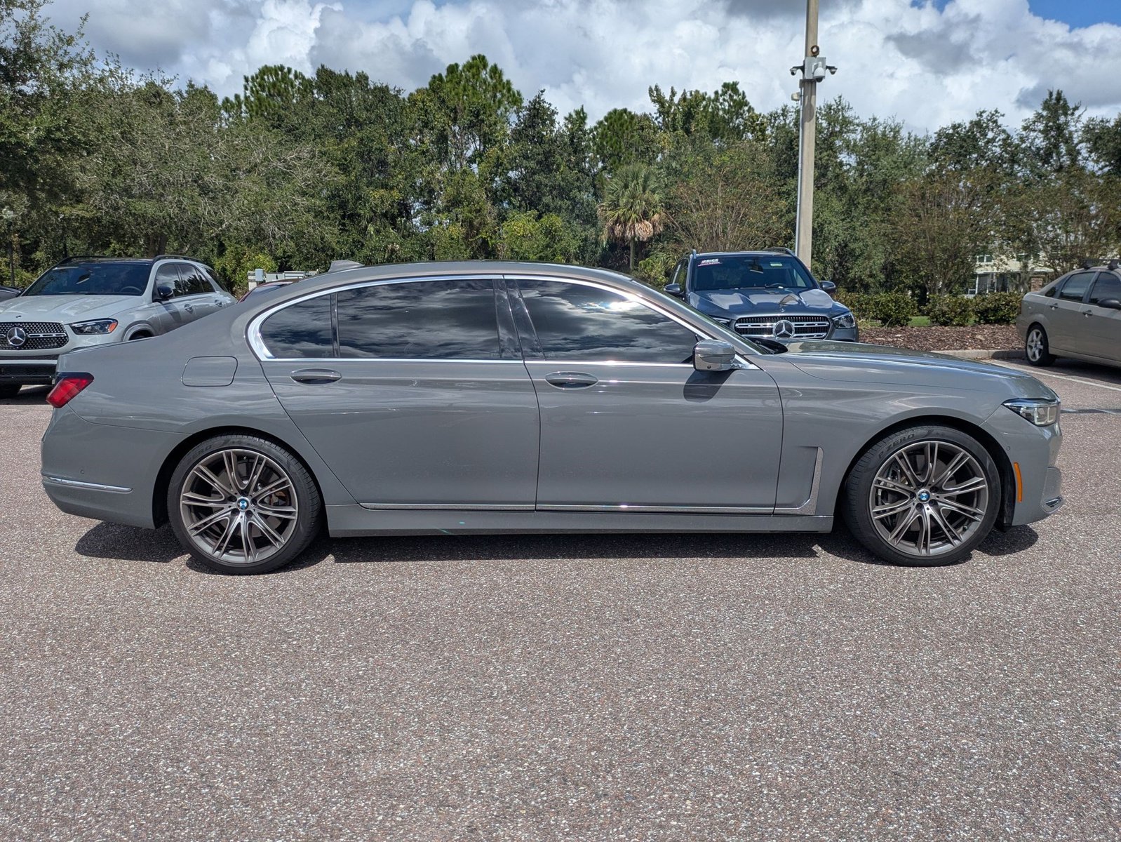 2021 Bmw 750i xDrive photo 4