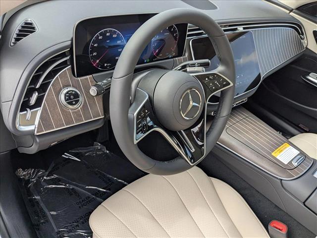 2025 Mercedes Benz E 350 photo 3