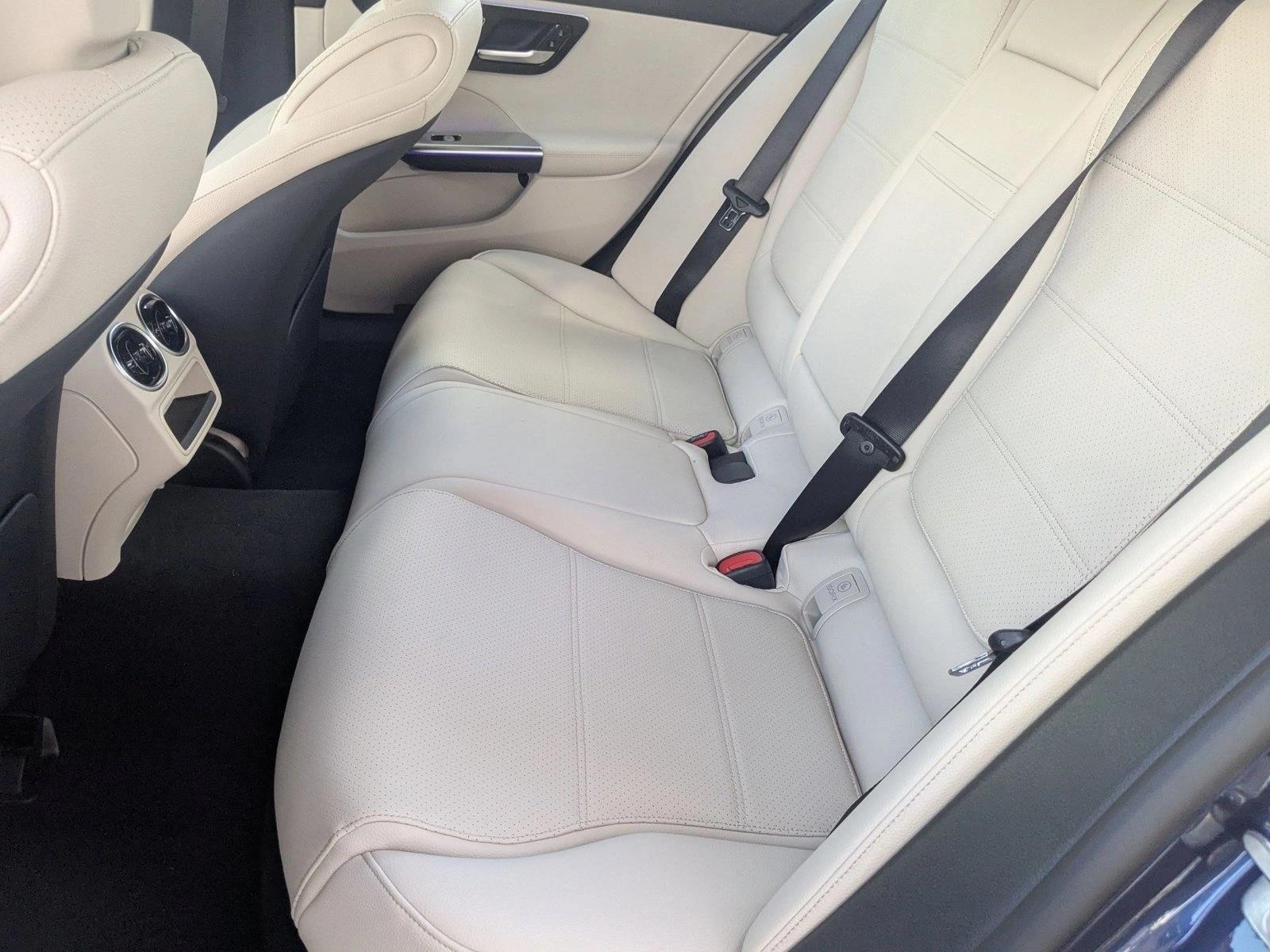 2025 Mercedes-Benz C-Class Sedan C 300 - Photo 15