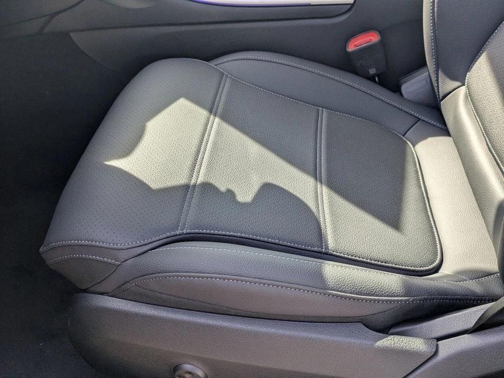 New 2025 Mercedes-Benz C-Class C 300 Sedan Sedan