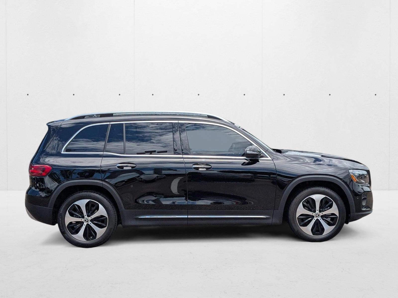 2024 Mercedes Benz GLB 250 photo 4