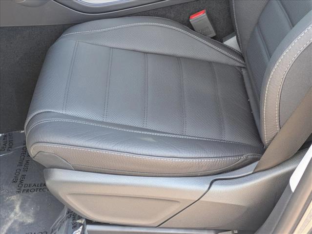 2025 Mercedes Benz GLS 450 4MATIC photo 4