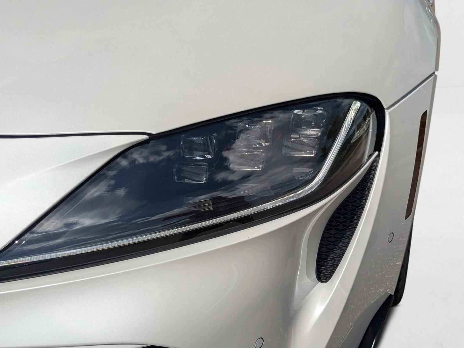 2025 Toyota Supra 3.0 Premium photo 4