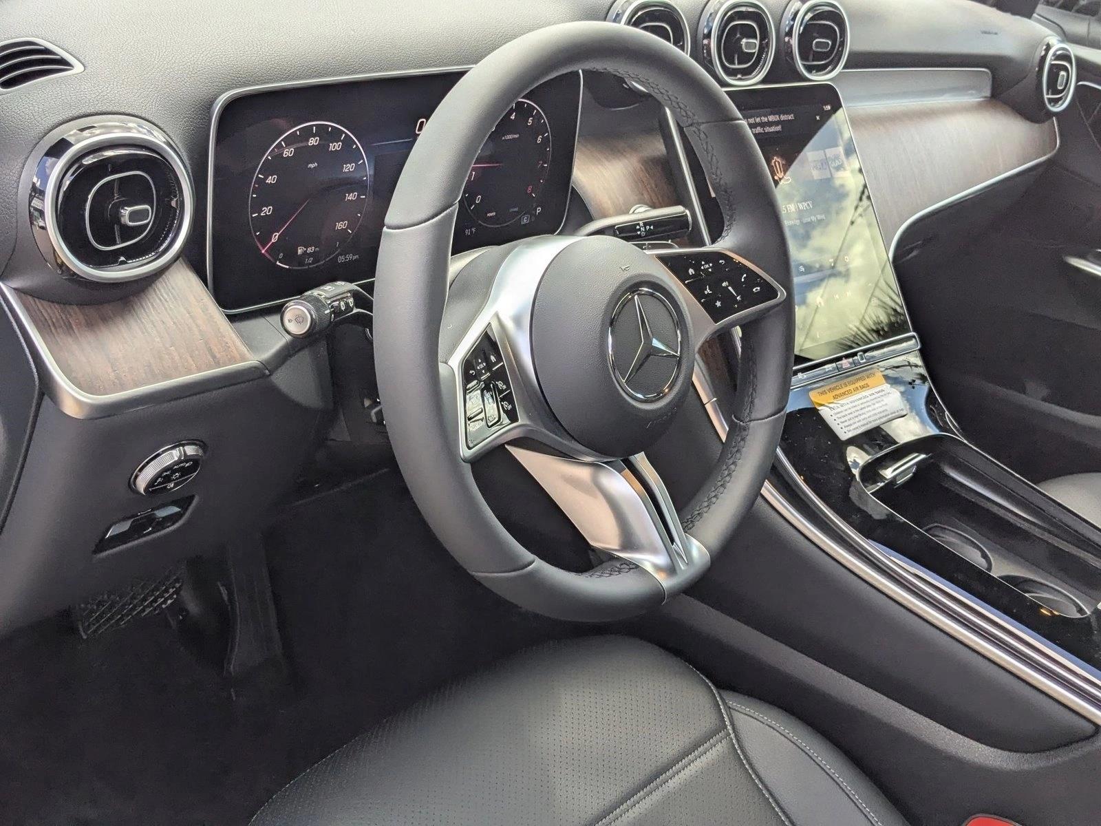 2026 Mercedes Benz GLC 300 4MATIC photo 3