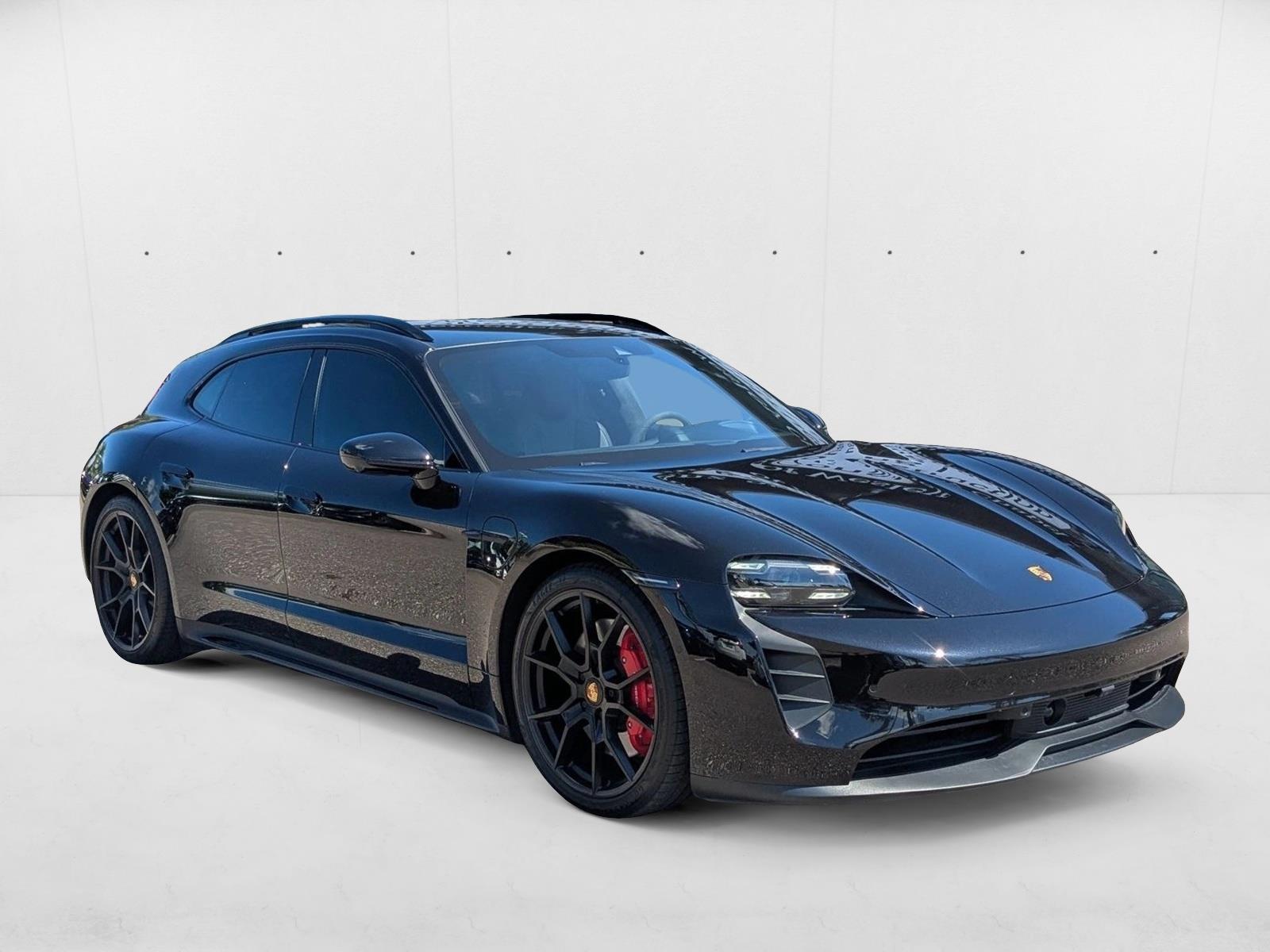 2024 Porsche Taycan GTS Sport Turismo photo 3