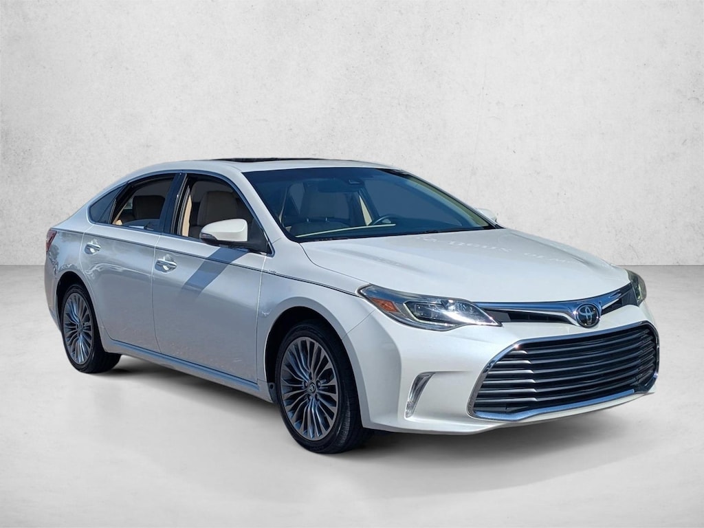 Used 2017 Toyota Avalon Limited Sedan