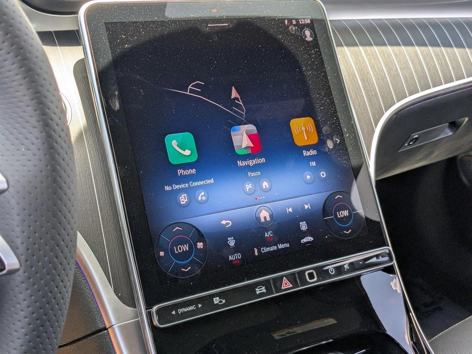 2025 Mercedes-Benz C-Class Sedan C 300 - Photo 11