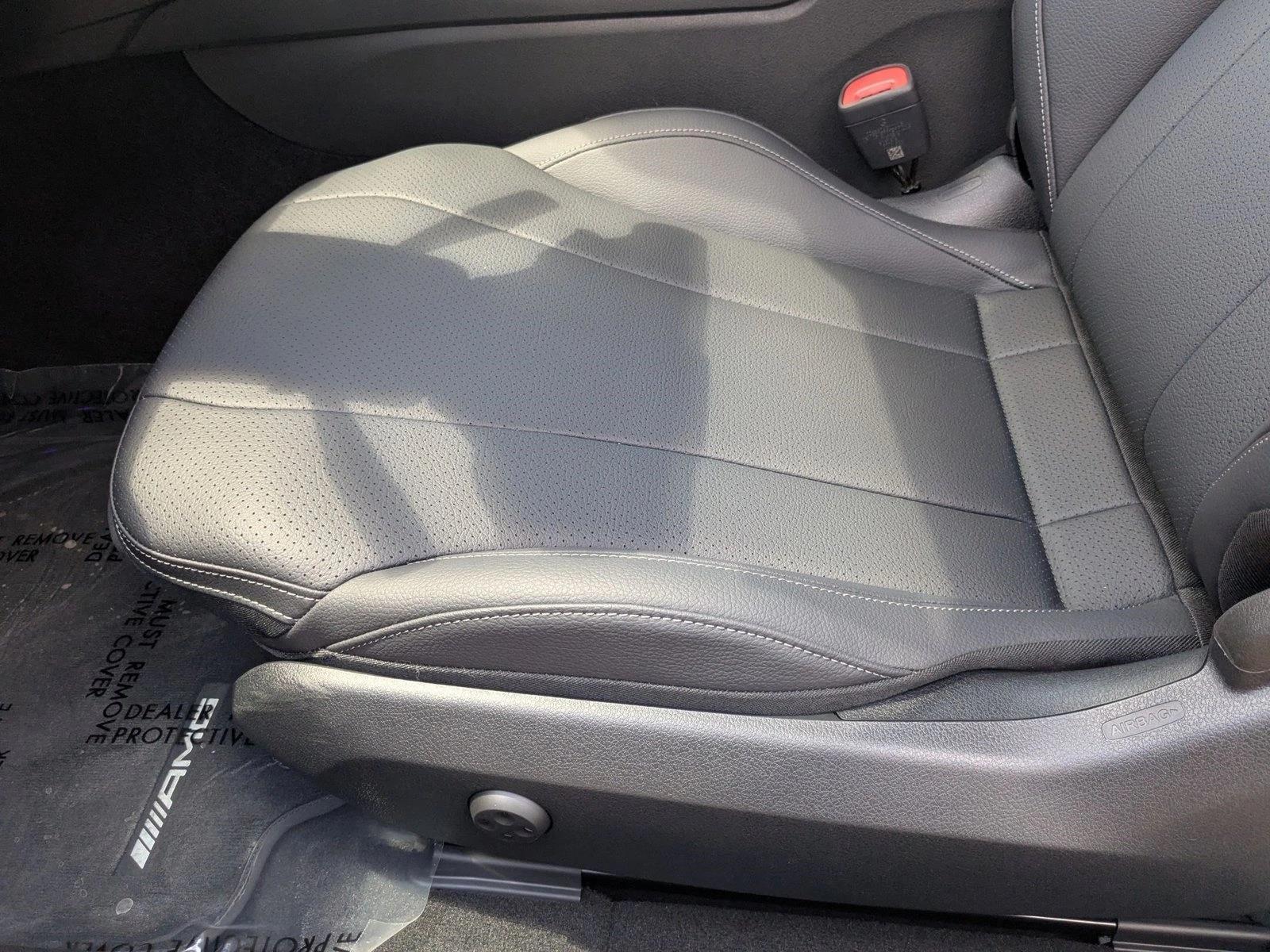 2026 Mercedes Benz CLE 300 4MATIC Cabriolet photo 4