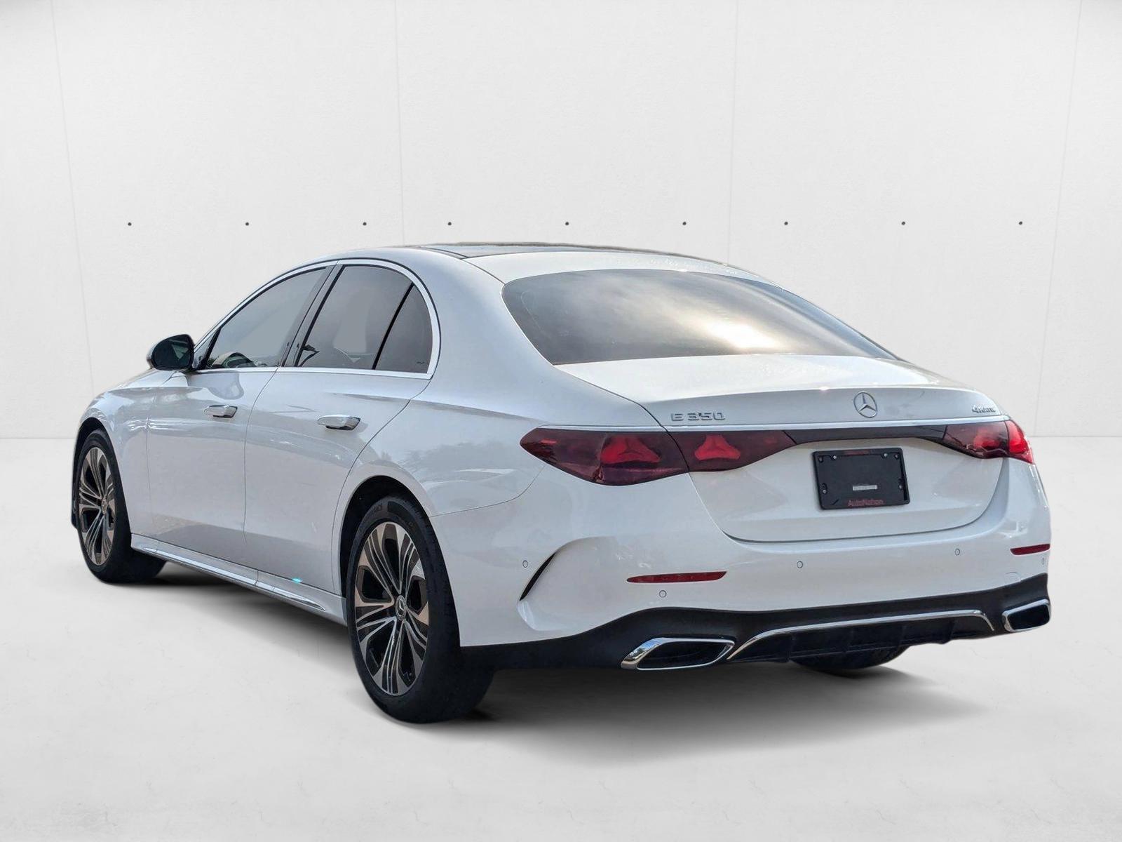 2025 Mercedes-Benz E-Class E350 - Photo 8