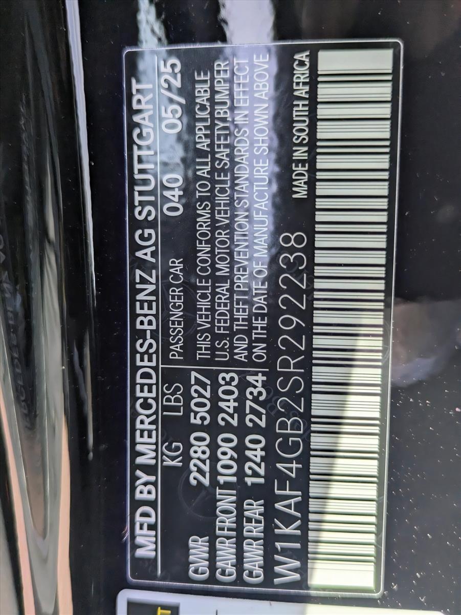 2025 Mercedes-Benz C-Class Sedan C 300 - Photo 17