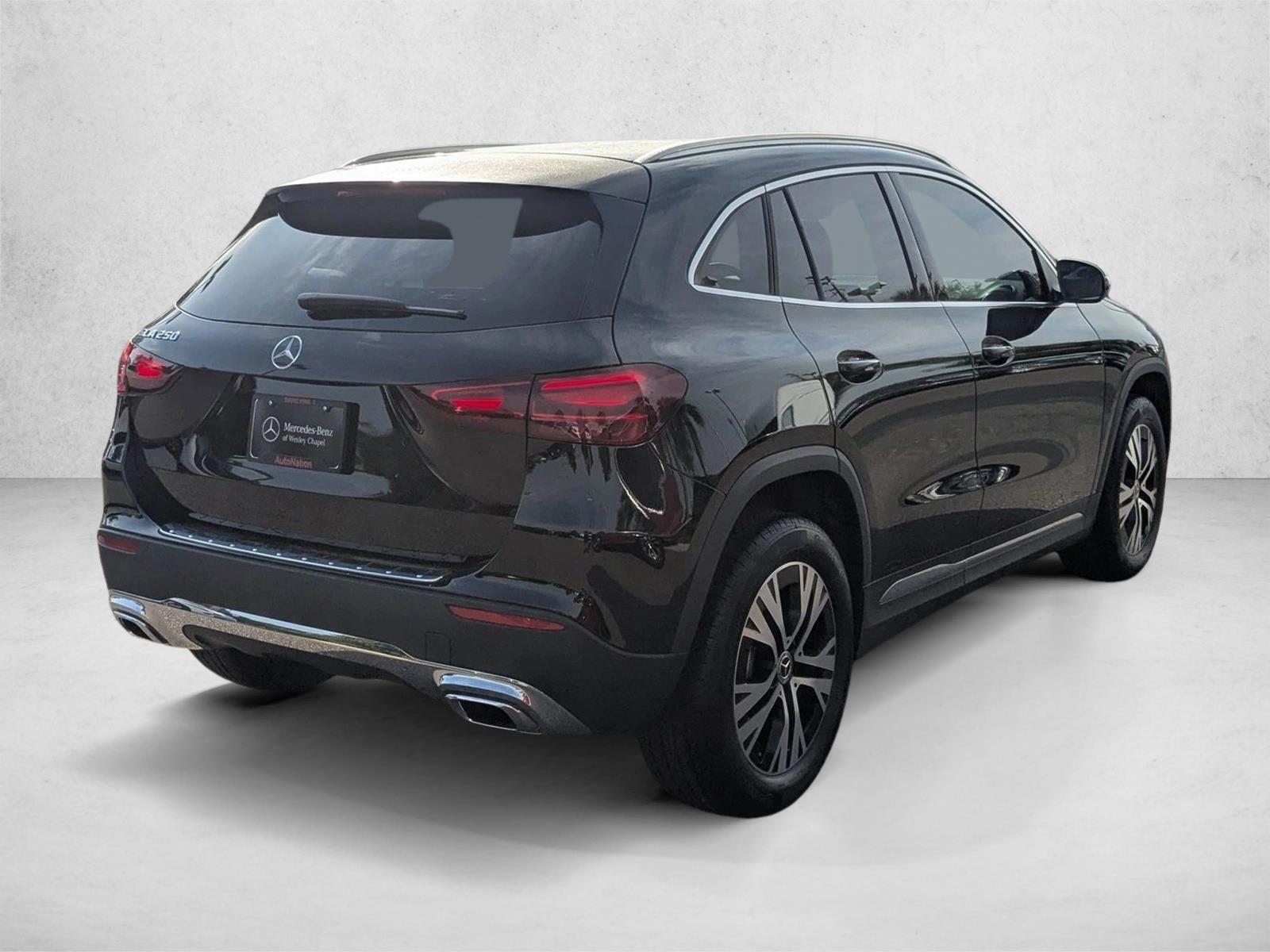 2025 Mercedes Benz GLA 250 photo 2