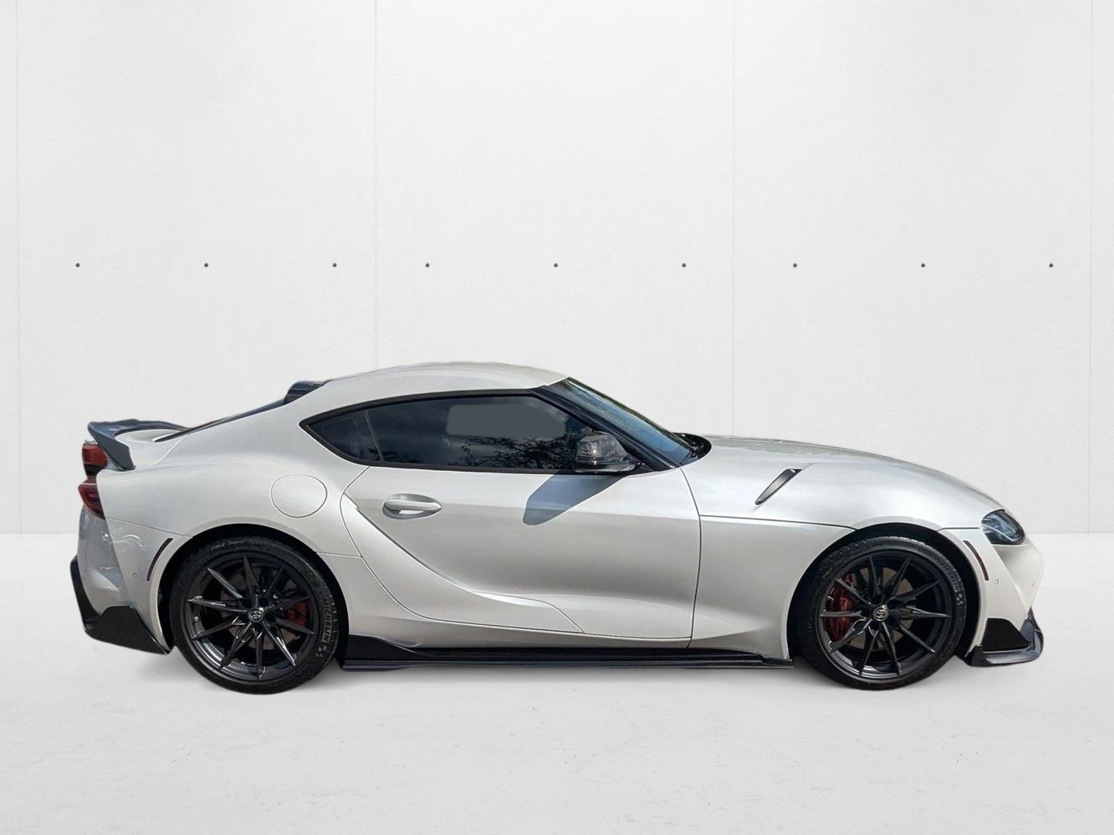 2025 Toyota Supra 3.0 Premium photo 2