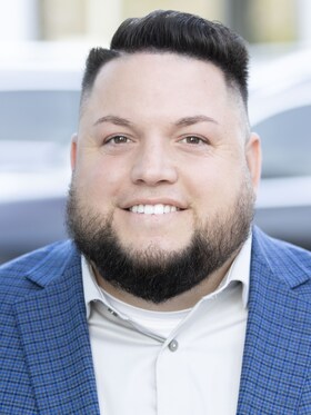 Staff member Mauricio Chavez from ID_70e251af8cda