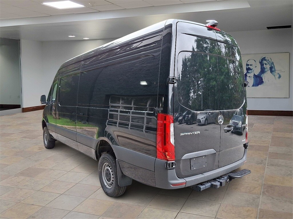 New 2025 Mercedes-Benz Sprinter 2500 High Roof 4-Cyl Diesel HO Van Cargo Van