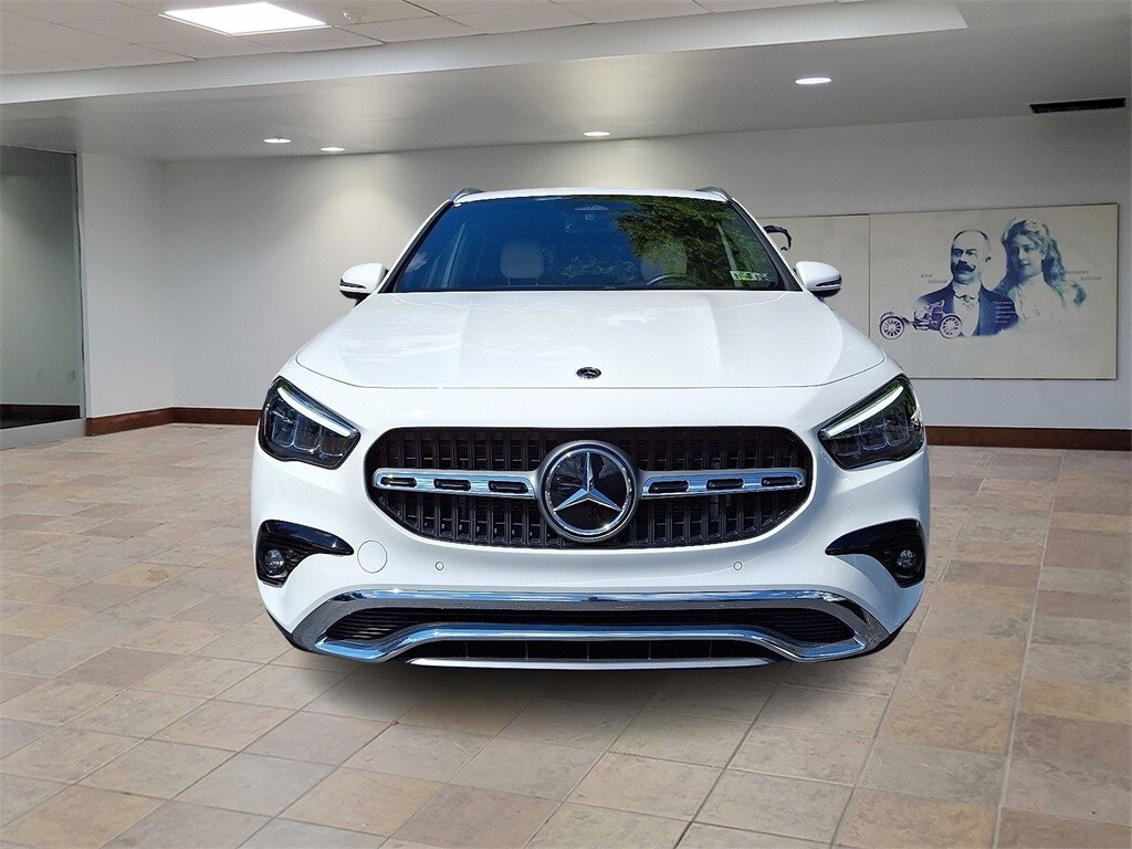 2025 Mercedes Benz GLA 250 4MATIC photo 2