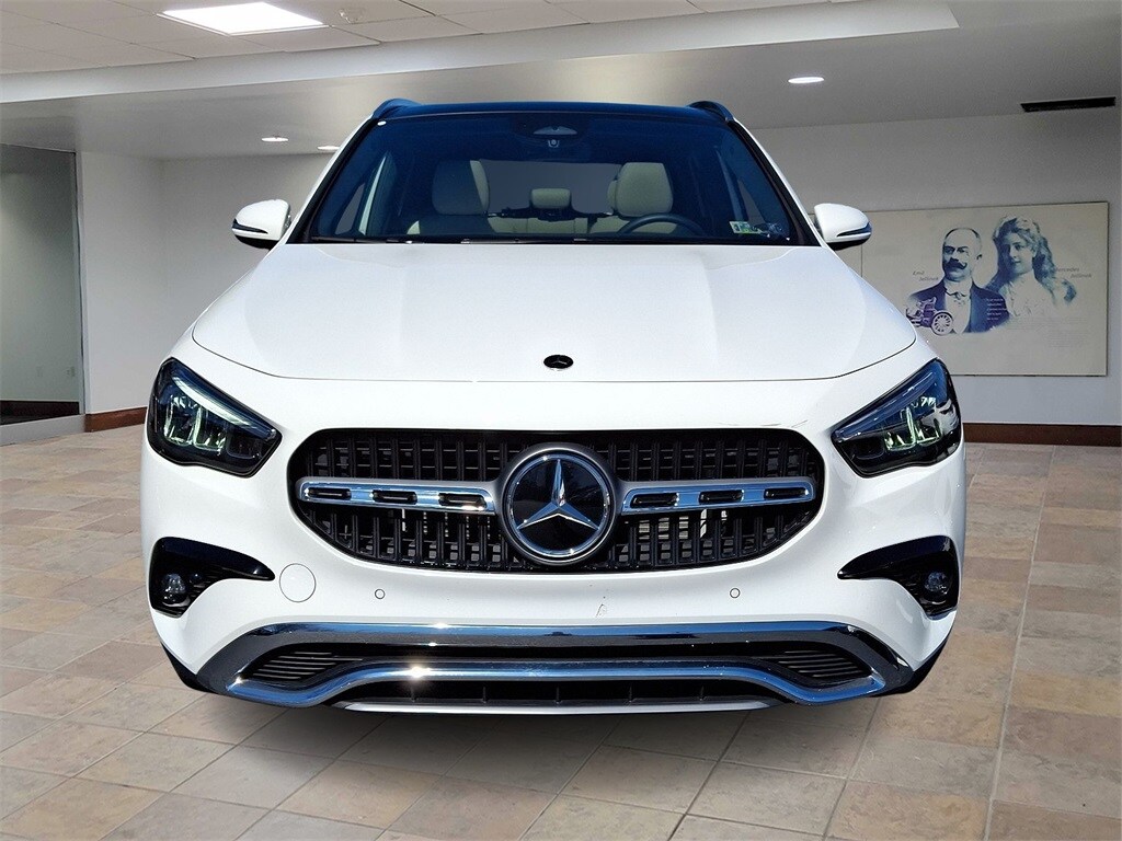 2025 Mercedes Benz GLA 250 4MATIC photo 2