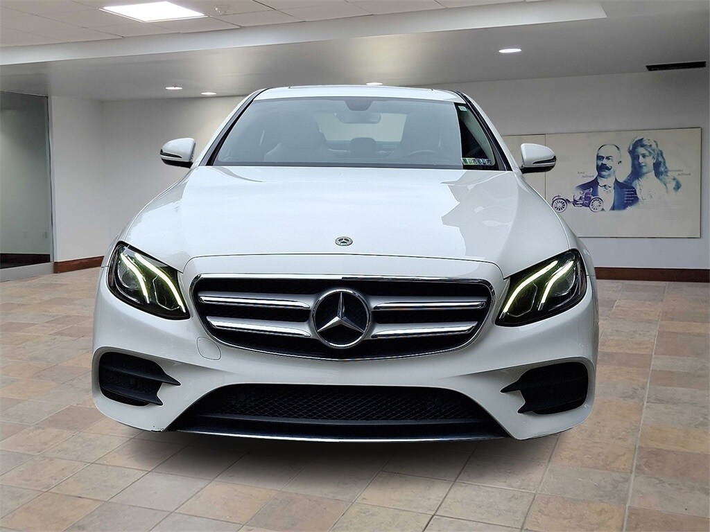 2018 Mercedes Benz E 300 4MATIC Sedan photo 2