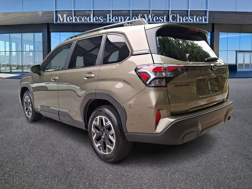 Used 2025 Subaru Forester Premium SUV