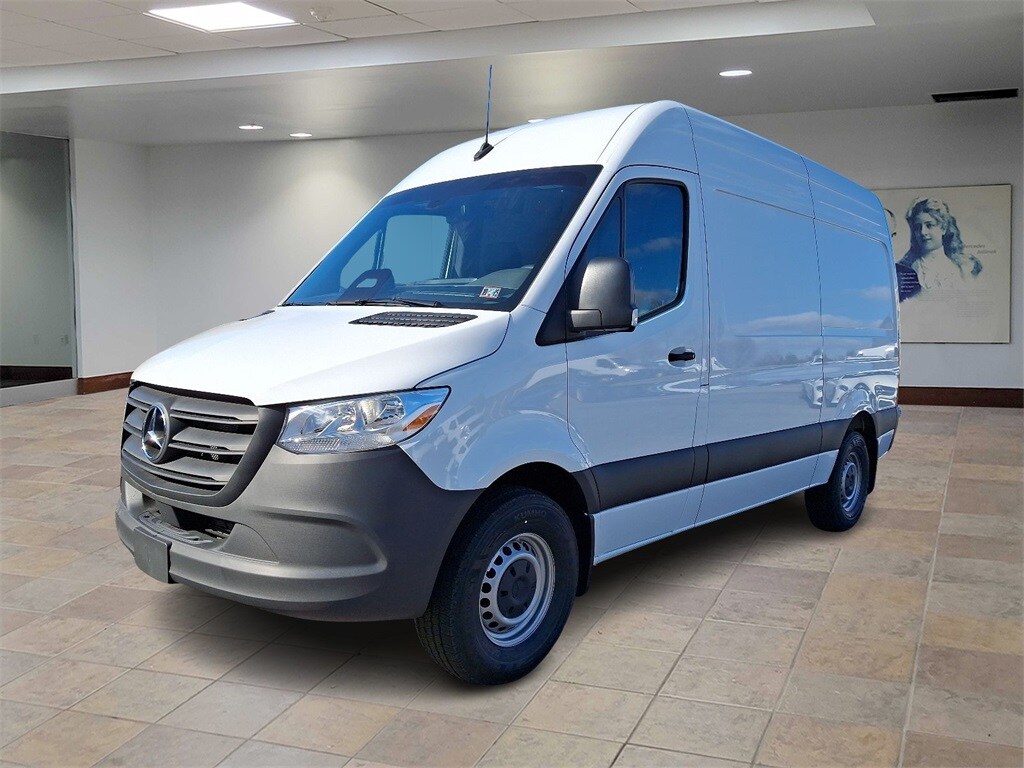 New 2025 Mercedes-Benz Sprinter 2500 Standard Roof 4-Cyl Diesel HO Van Cargo Van