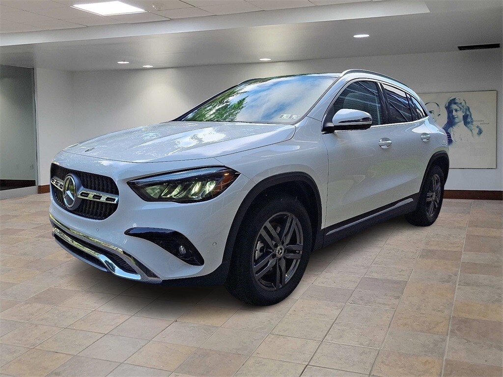 2025 Mercedes Benz GLA 250 4MATIC photo 2