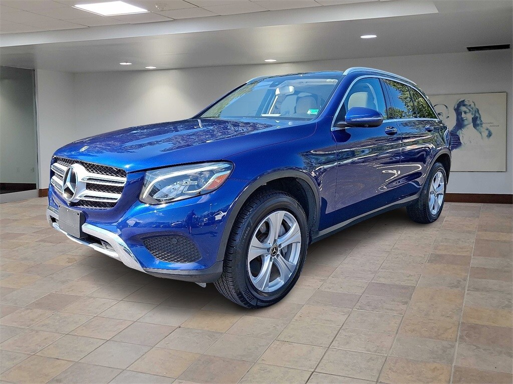 2018 Mercedes Benz GLC 300 photo 3