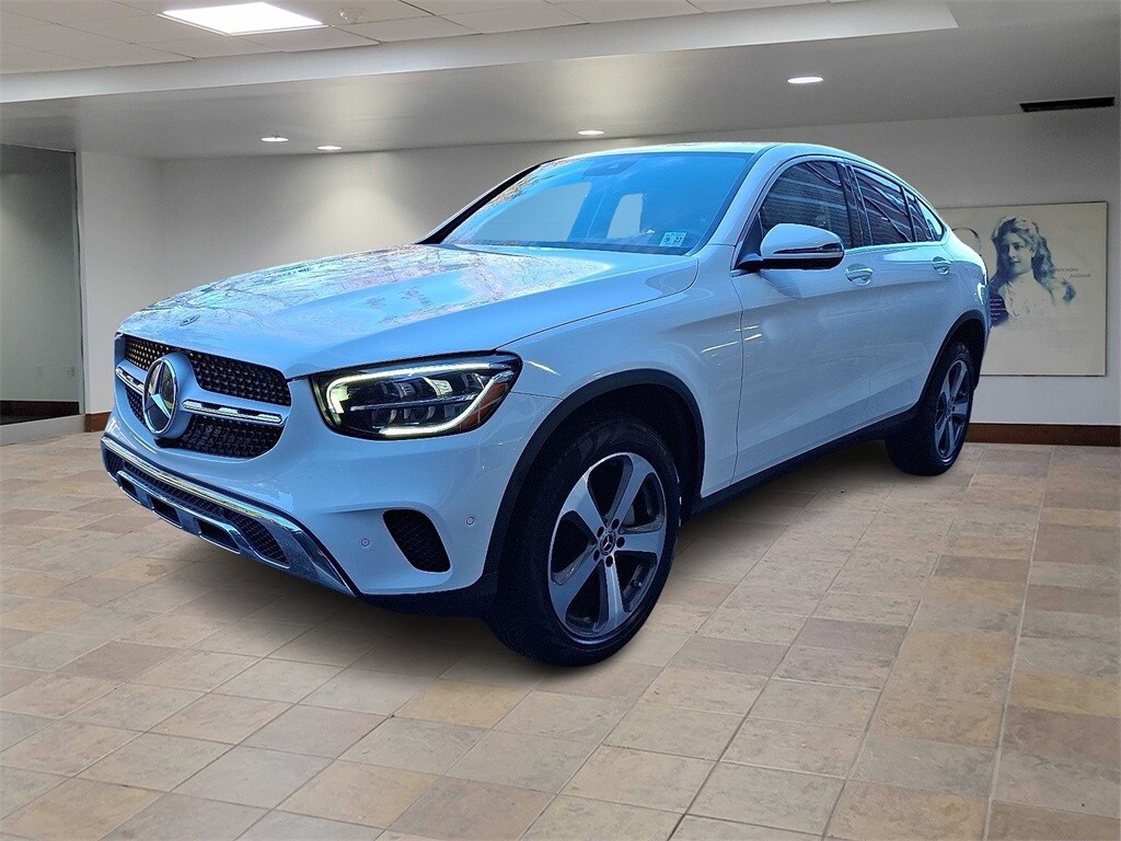 2022 Mercedes Benz GLC 300 Coupe 4MATIC photo 2