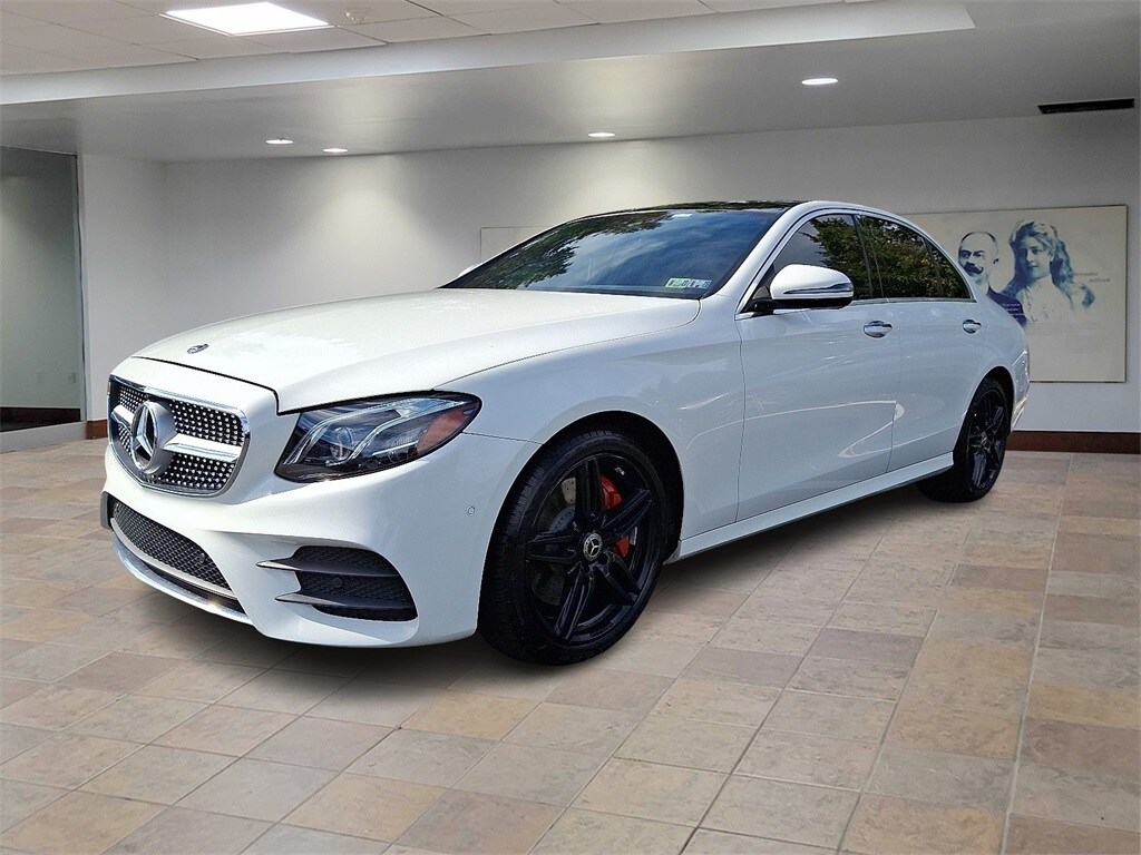 2018 Mercedes Benz E 300 photo 3