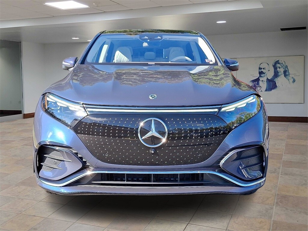 2023 Mercedes Benz EQS SUV 450 4MATIC photo 2