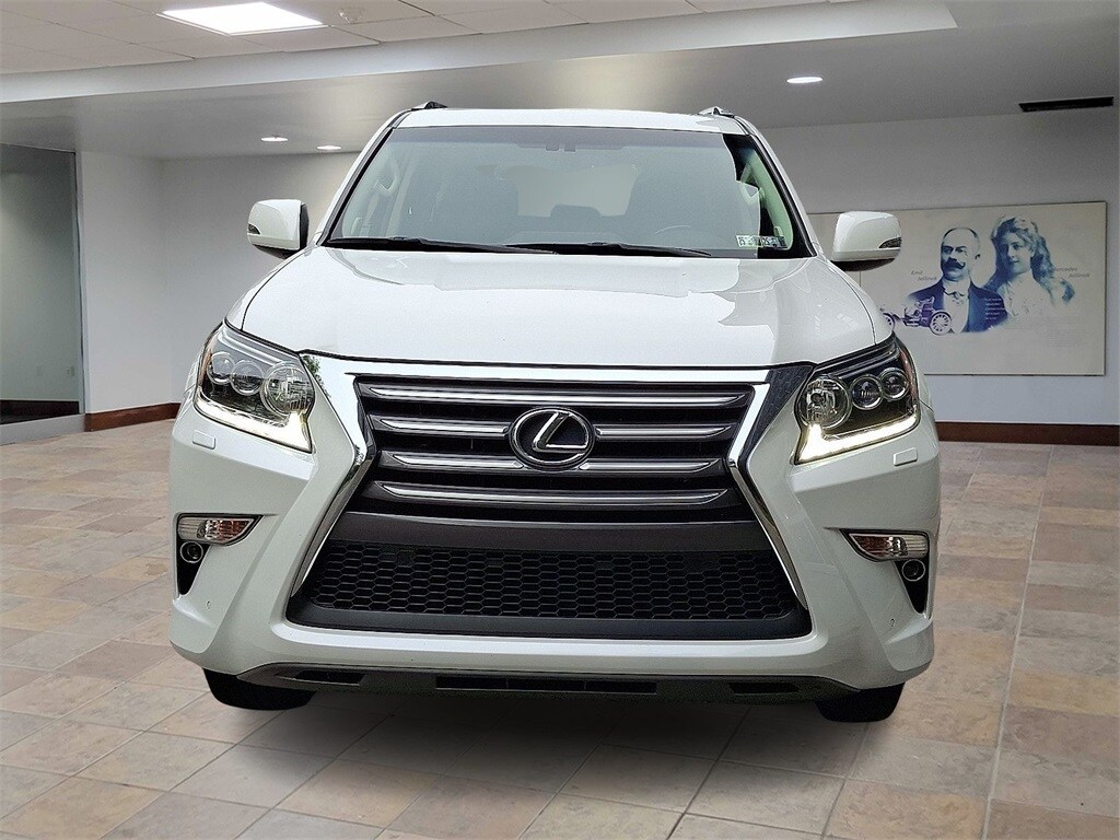 2019 Lexus GX 460 Premium photo 2
