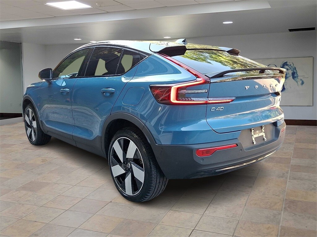 2022 Volvo C40 Recharge Ultimate photo 3