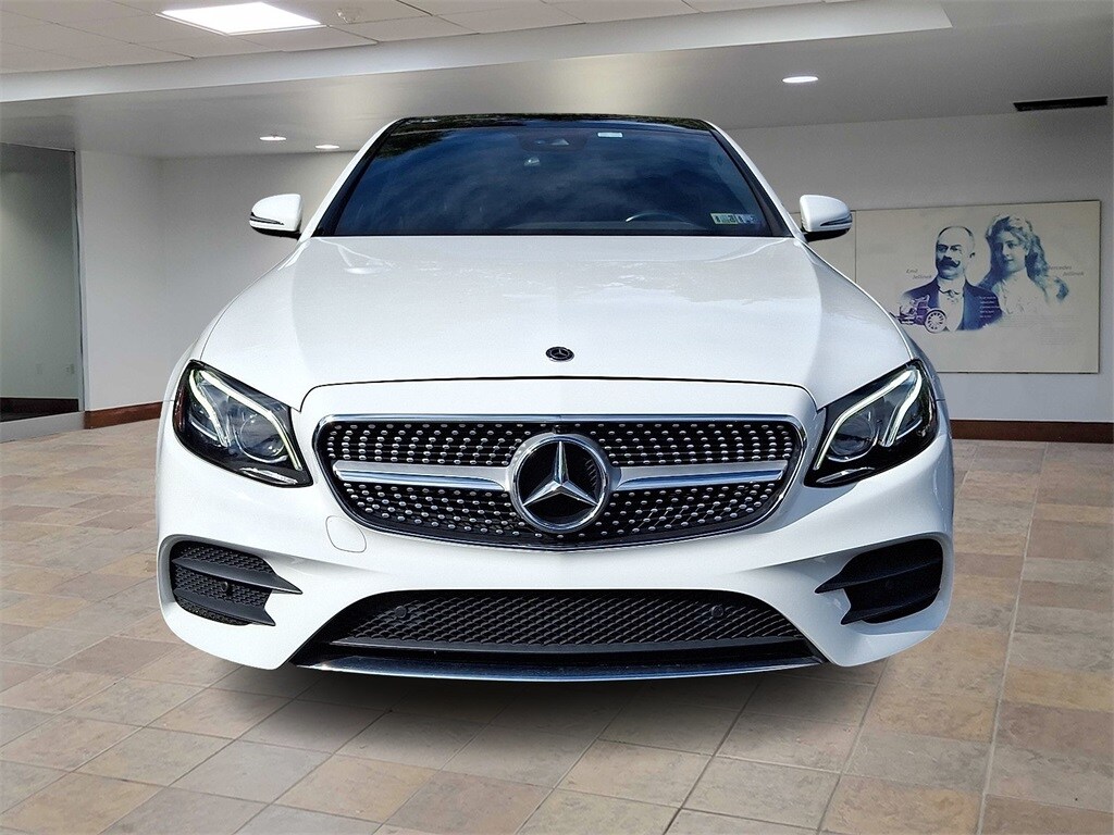 2018 Mercedes Benz E 300 photo 2