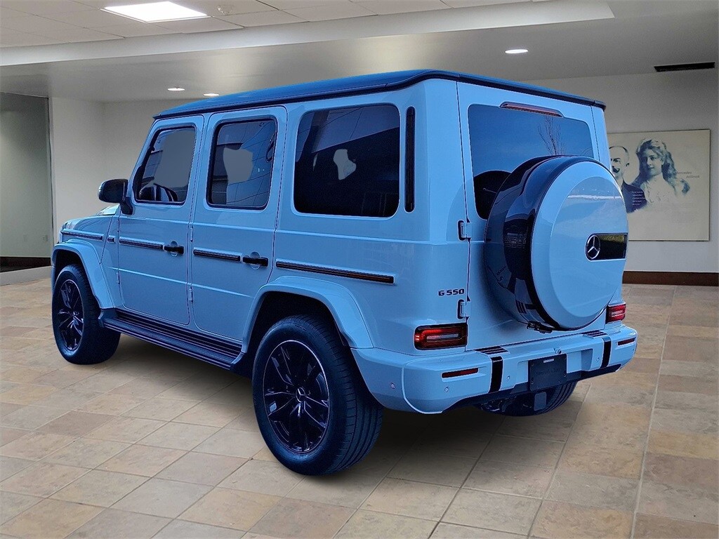 2025 Mercedes Benz G 550 photo 4