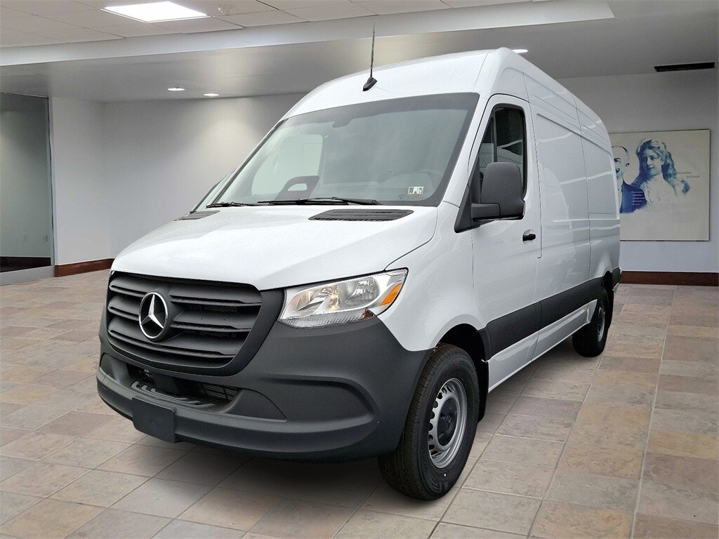 New 2025 Mercedes-Benz Sprinter 2500 Standard Roof 4-Cyl Diesel HO Van Cargo Van