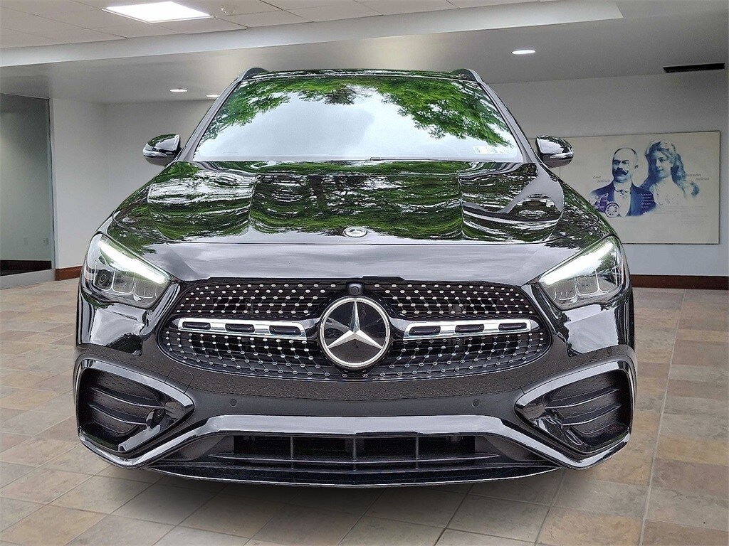 2025 Mercedes Benz GLA 250 4MATIC photo 2