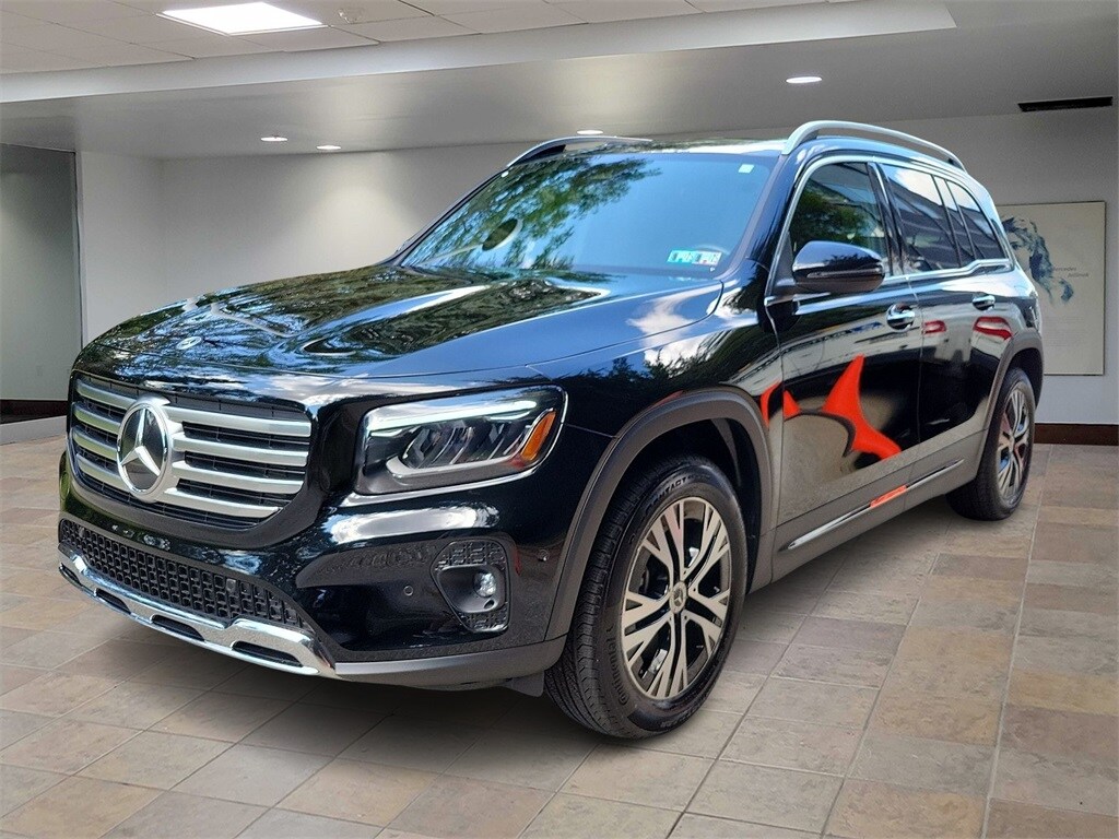 2024 Mercedes Benz GLB 250 photo 3