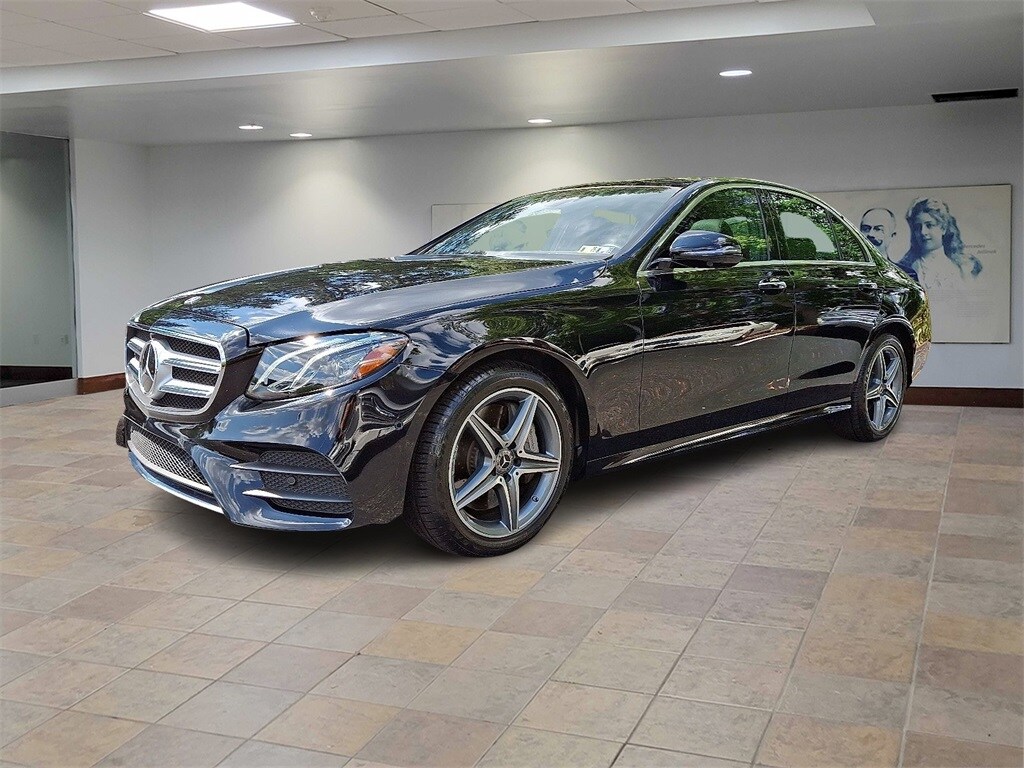2019 Mercedes Benz E 300 4MATIC Sedan photo 2