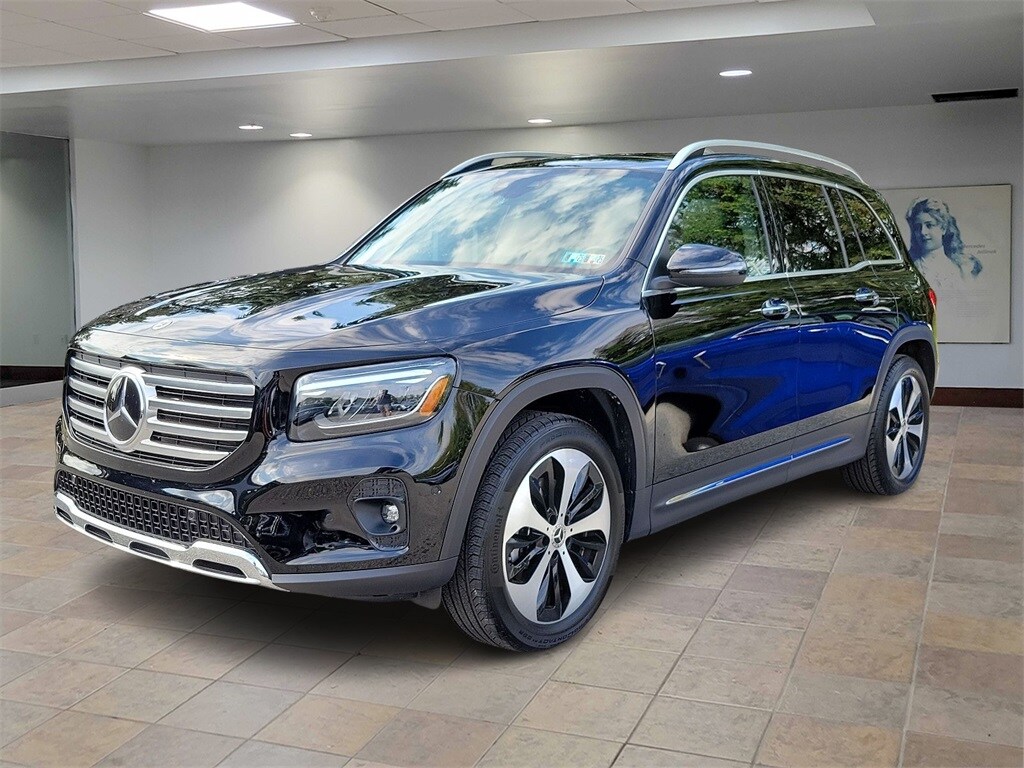 2024 Mercedes Benz GLB 250 photo 2