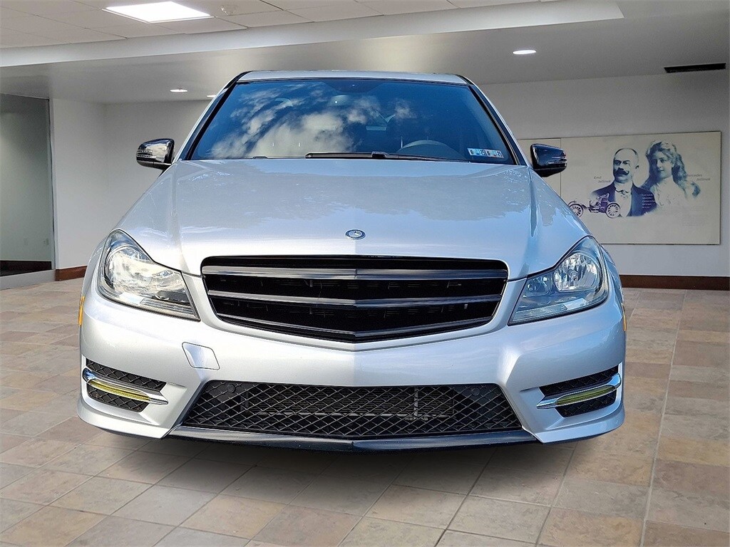 2014 Mercedes Benz C 300 Sedan photo 2
