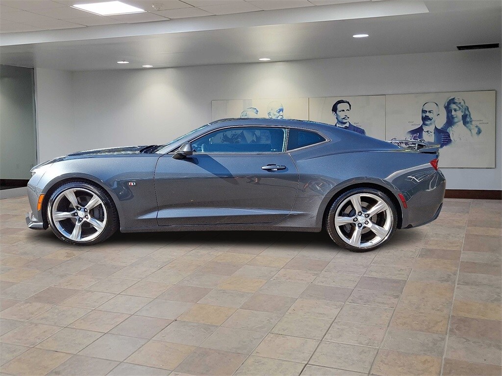 2018 Chevrolet Camaro SS Coupe photo 3