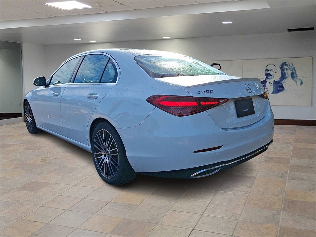 2022 Mercedes Benz C 300 Sedan photo 4