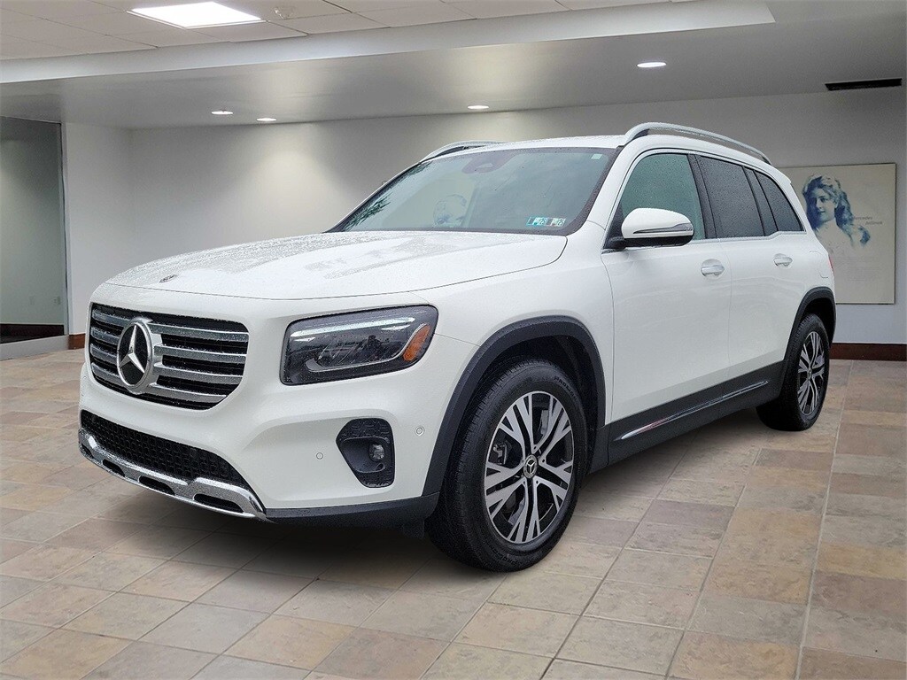 2024 Mercedes Benz GLB 250 photo 2